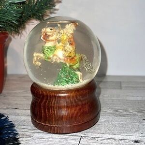 Vintage Handcrafted Silvestri “O Tannenbaum” Musical Snow Globe